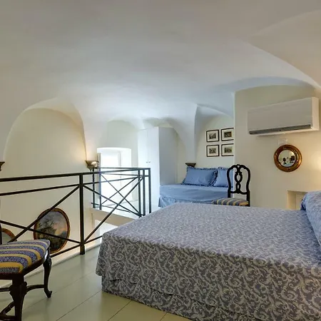 Navona Charming Flat Рим